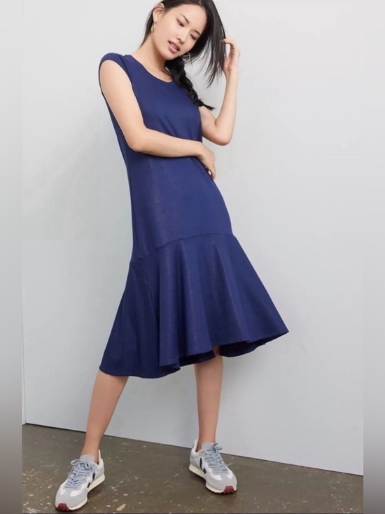 Anthropologie Dresses & Skirts - Anthropologie Maeve Ismene midi dress Navy Shimmer w/ Cap Sleeves